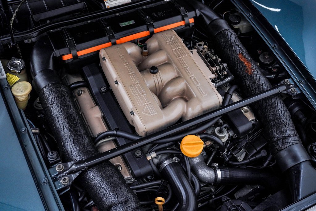 Used 1995 Porsche 928 GTS image 28