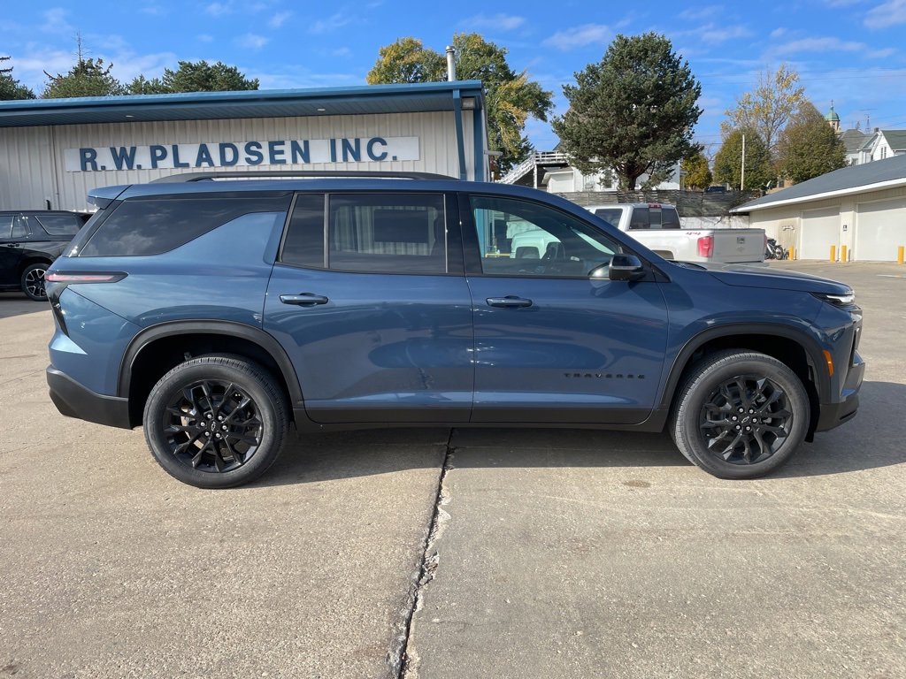 New 2026 Chevrolet Traverse LT w/ Midnight/Sport Edition image 16