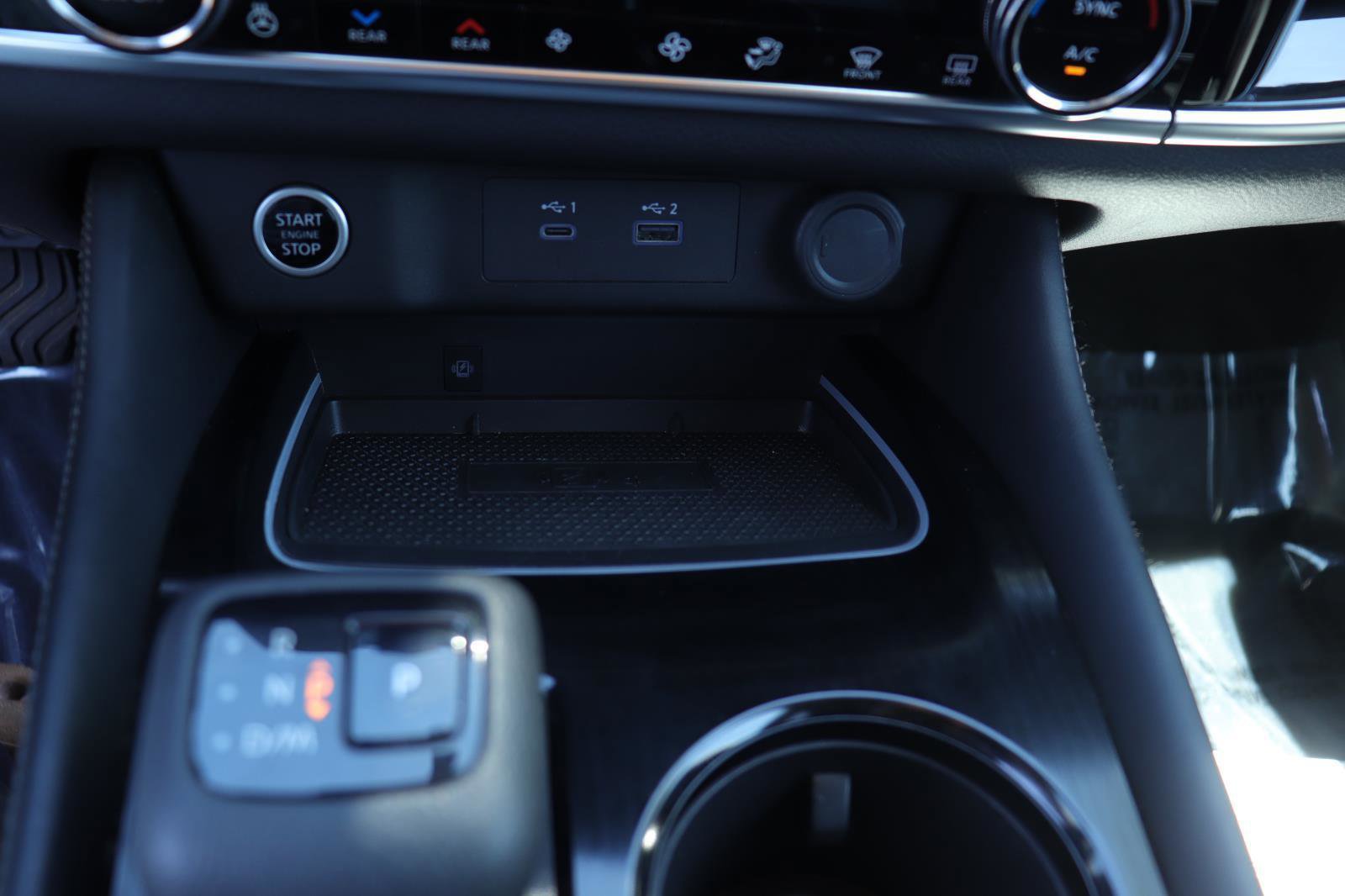 Used 2023 Nissan Rogue SL w/ SL Premium Package image 34