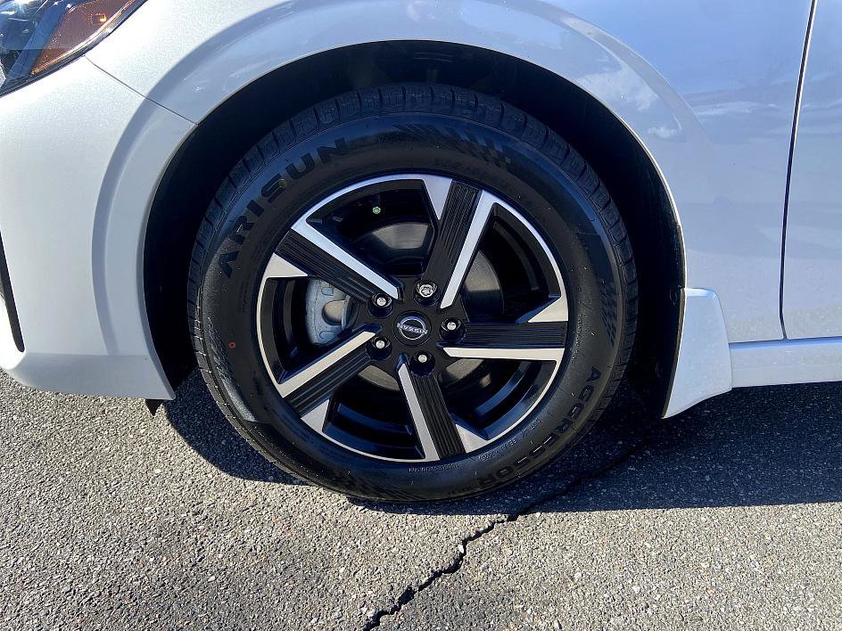 Certified 2024 Nissan Sentra SV w/ All-Weather Package image 8