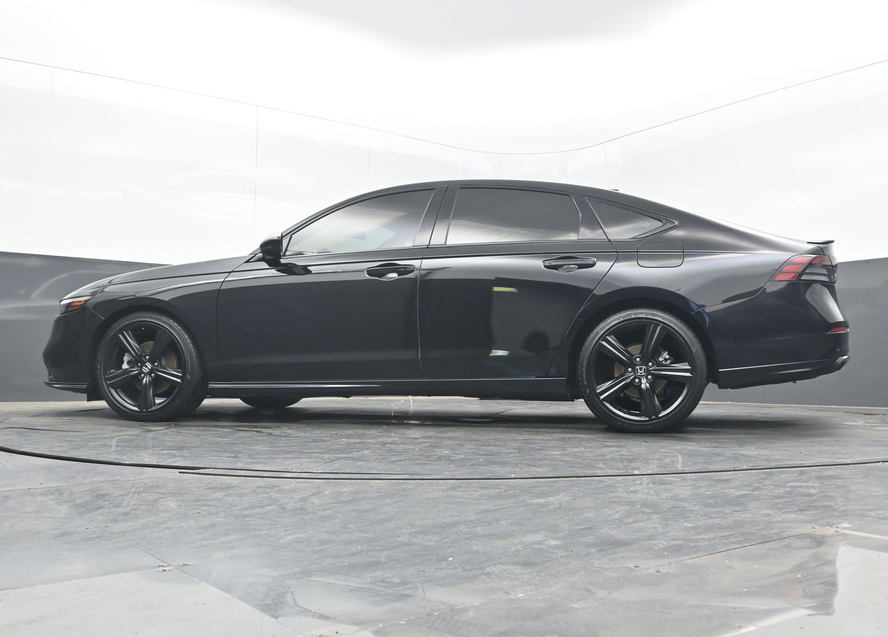 Used 2023 Honda Accord Sport image 26