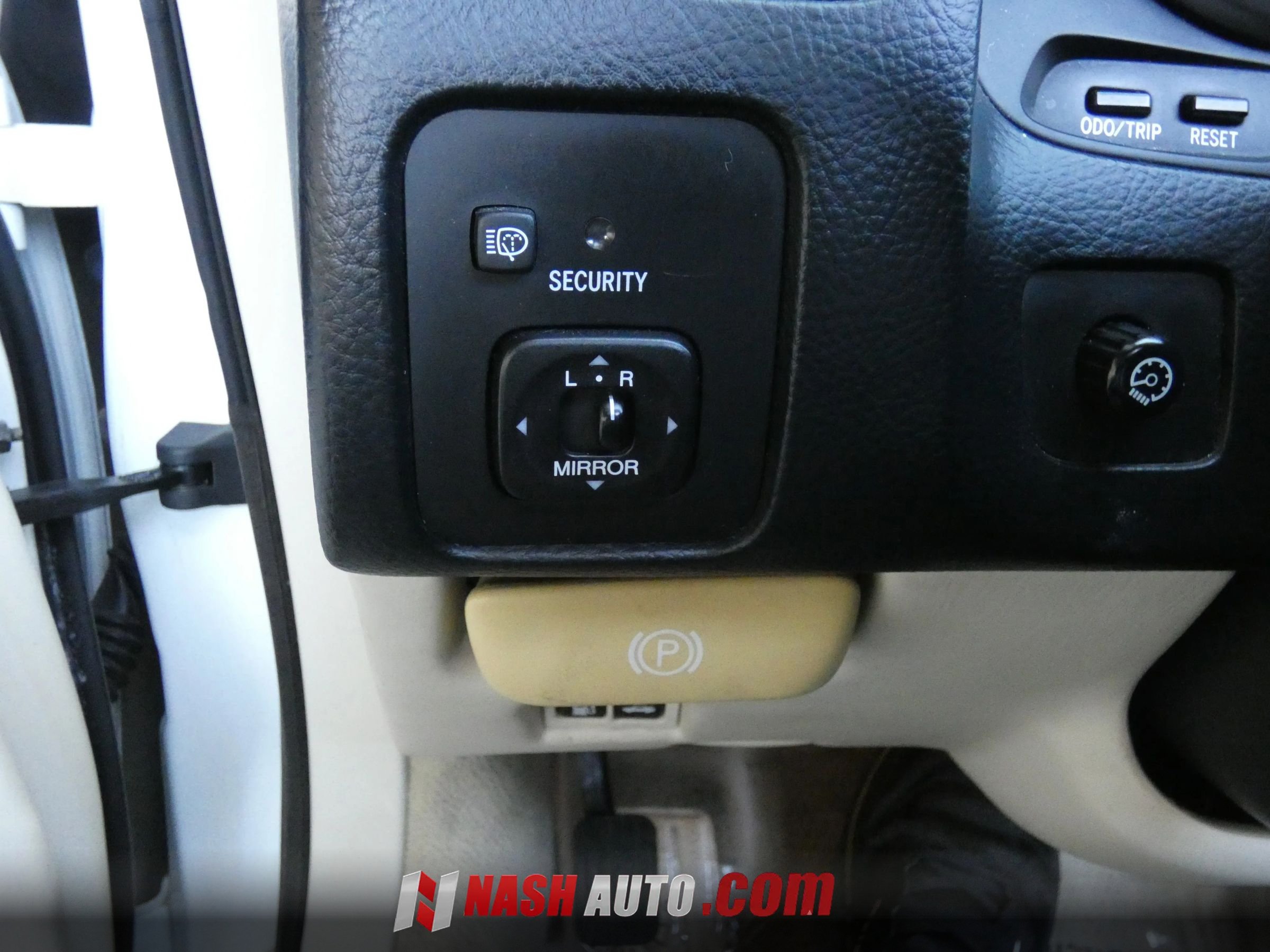 Used 2003 Lexus SC 430 Convertible RWD image 55
