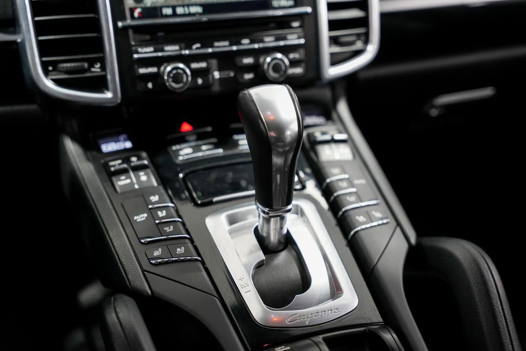 Used 2015 Porsche Cayenne S image 16