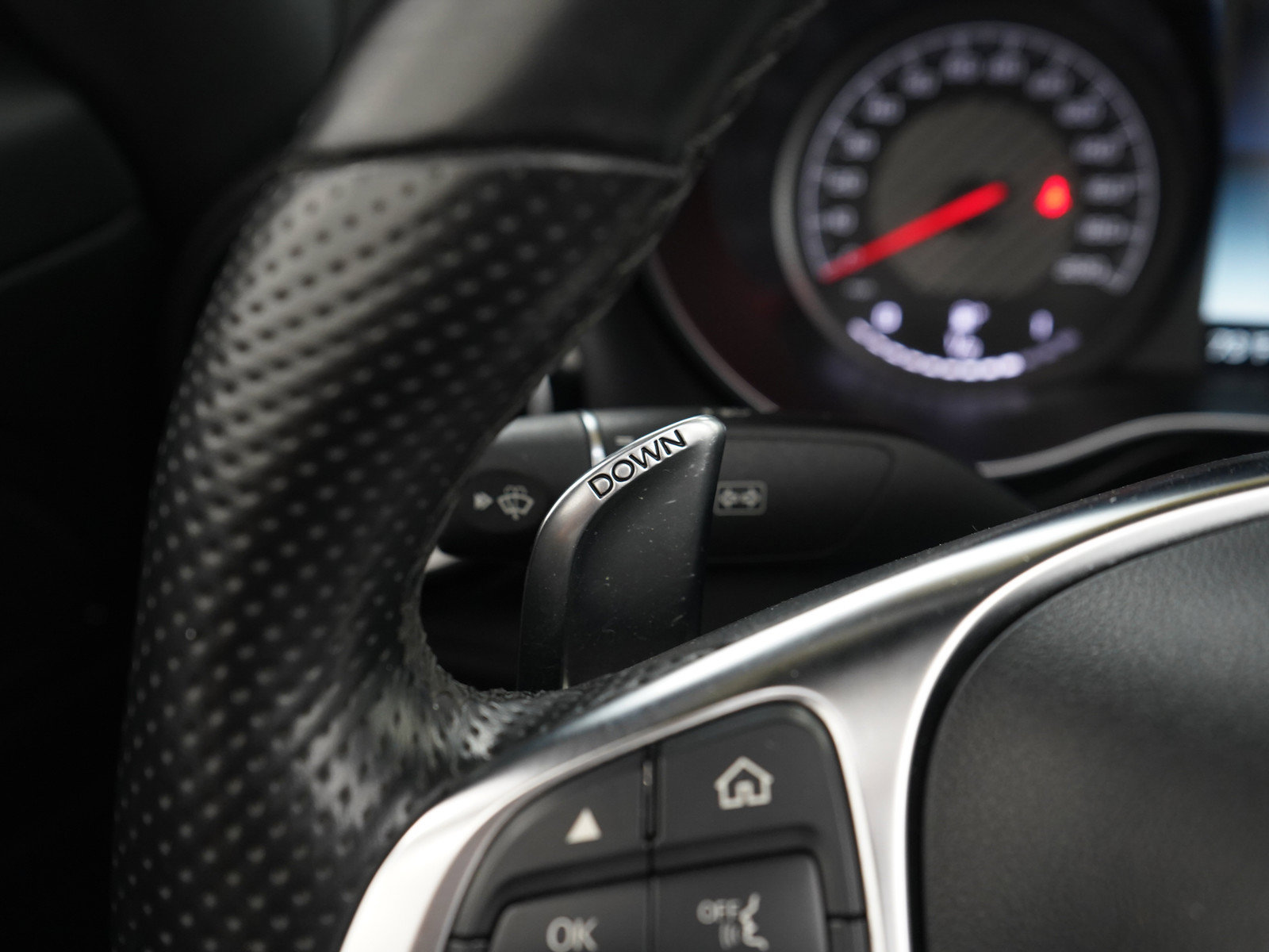 Used 2019 Mercedes-Benz AMG GT Roadster image 23