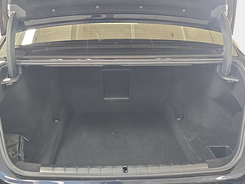 Certified 2023 BMW 740i RWD image 30
