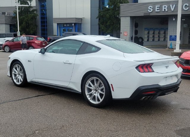 Certified 2024 Ford Mustang GT Premium RWD image 3