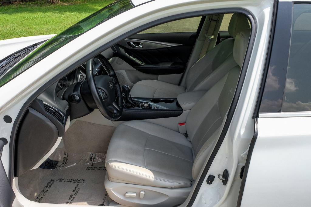 Used 2014 INFINITI Q50 Premium w/ Navigation Package RWD image 6