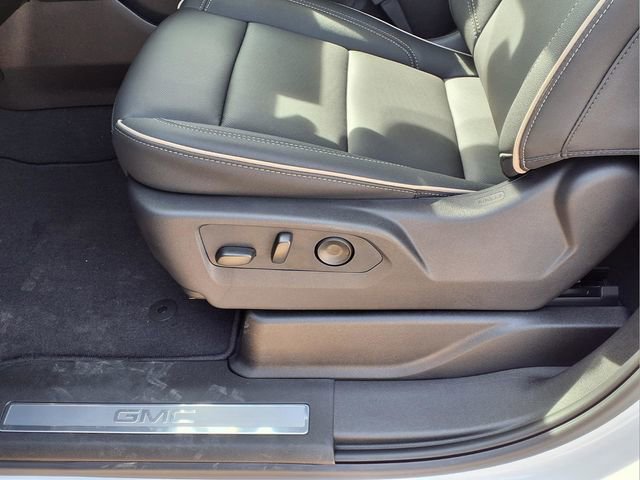 New 2026 GMC Yukon XL Elevation image 22