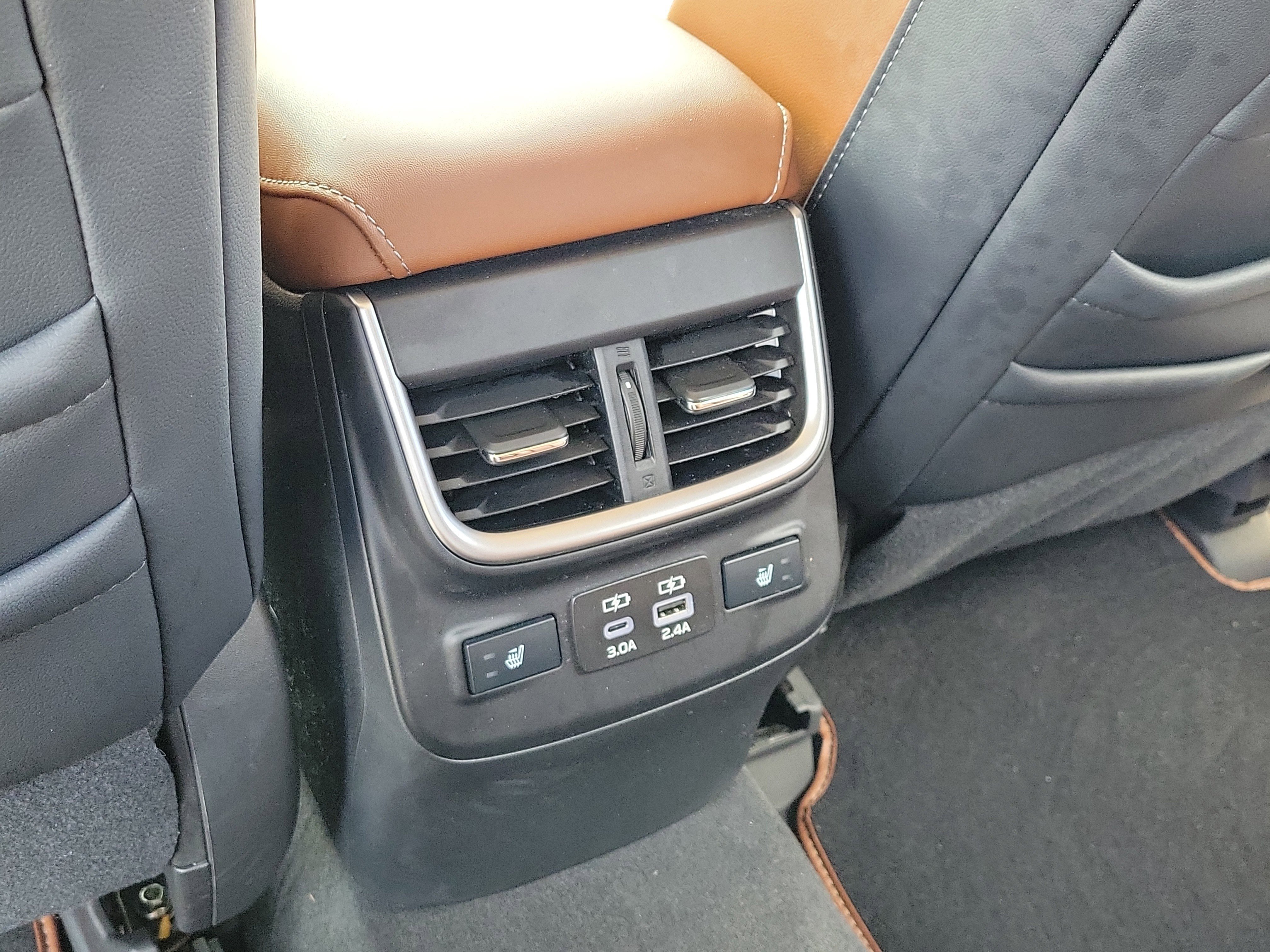Certified 2024 Subaru Outback Touring AWD/4WD image 15