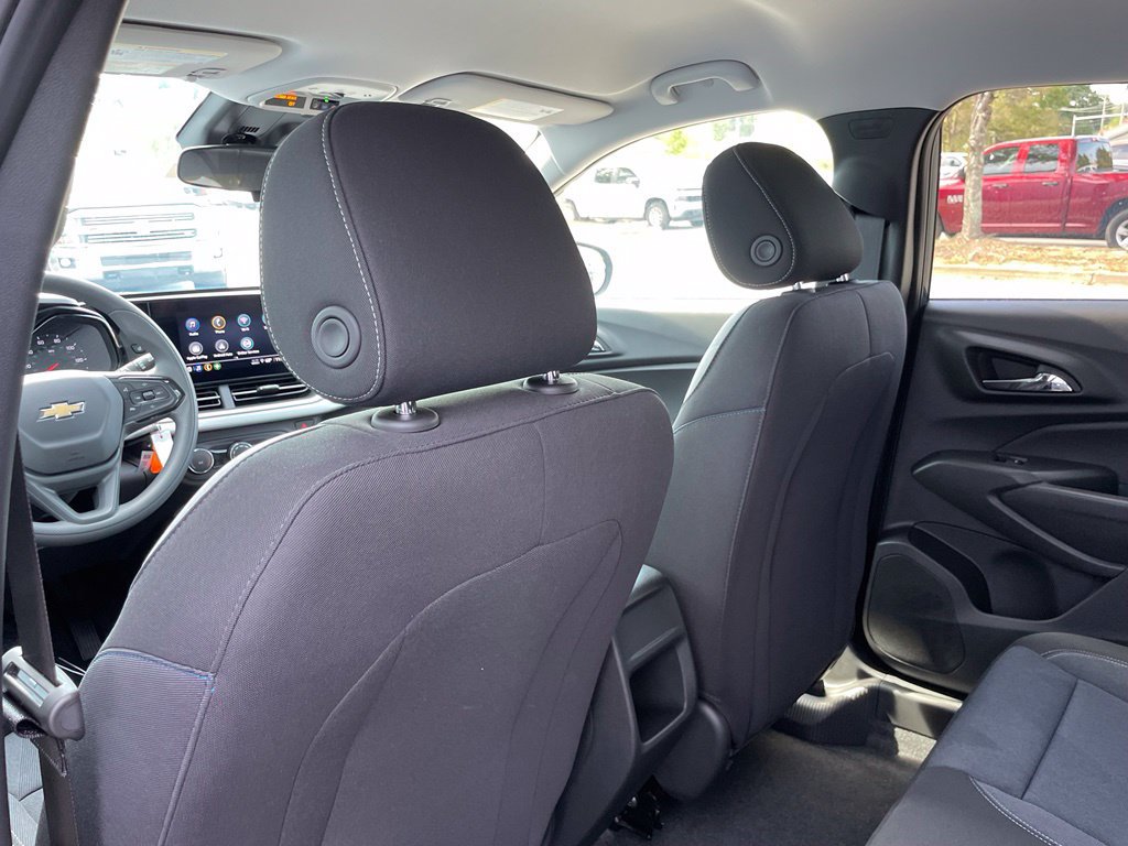 New 2026 Chevrolet Trax LS FWD image 27