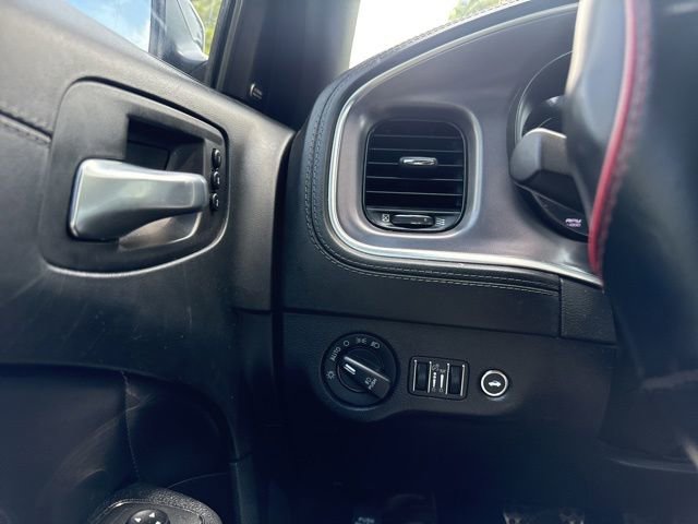 Used 2020 Dodge Charger R/T w/ Plus Group RWD image 57