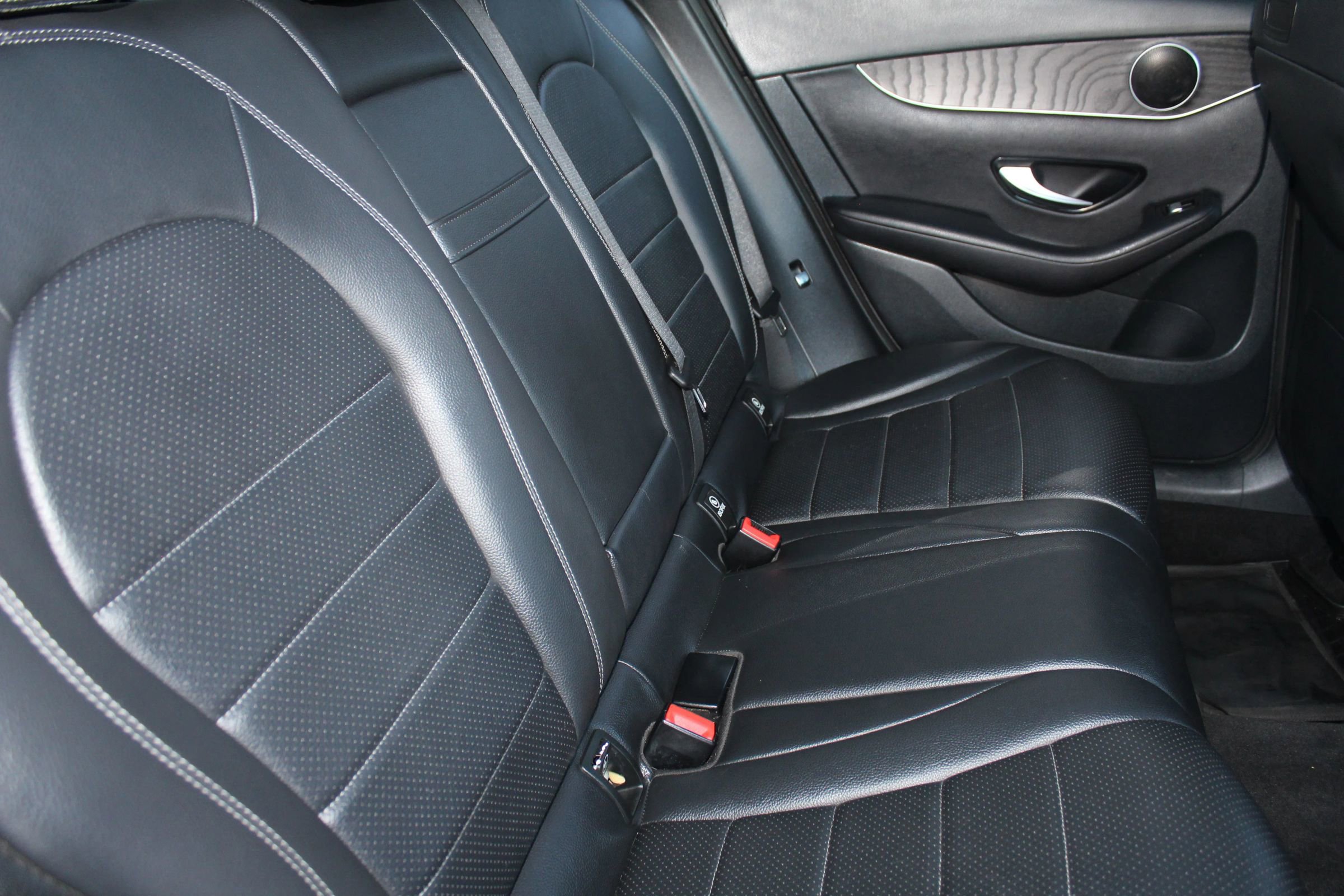 Used 2018 Mercedes-Benz GLC 300 4MATIC image 15