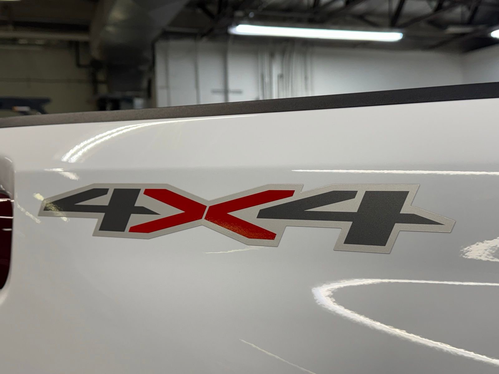 Used 2024 Chevrolet Silverado 3500 LT image 8