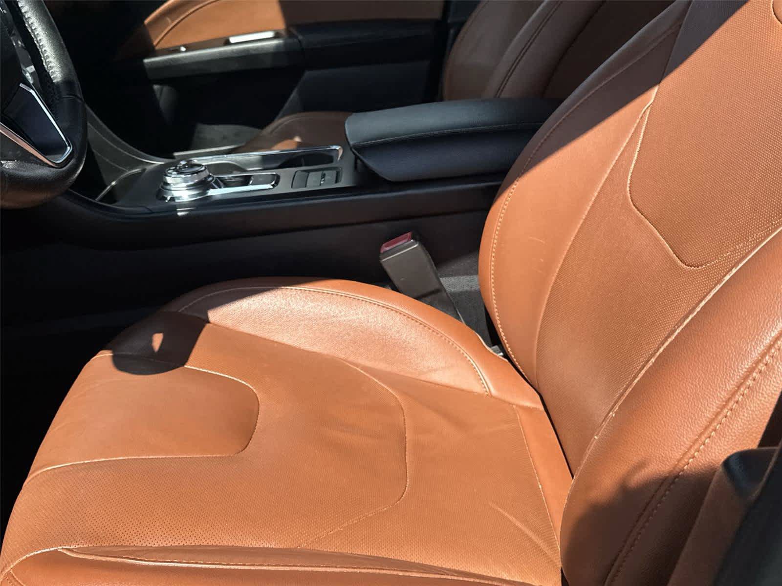 Used 2019 Ford Fusion Energi Titanium FWD image 12