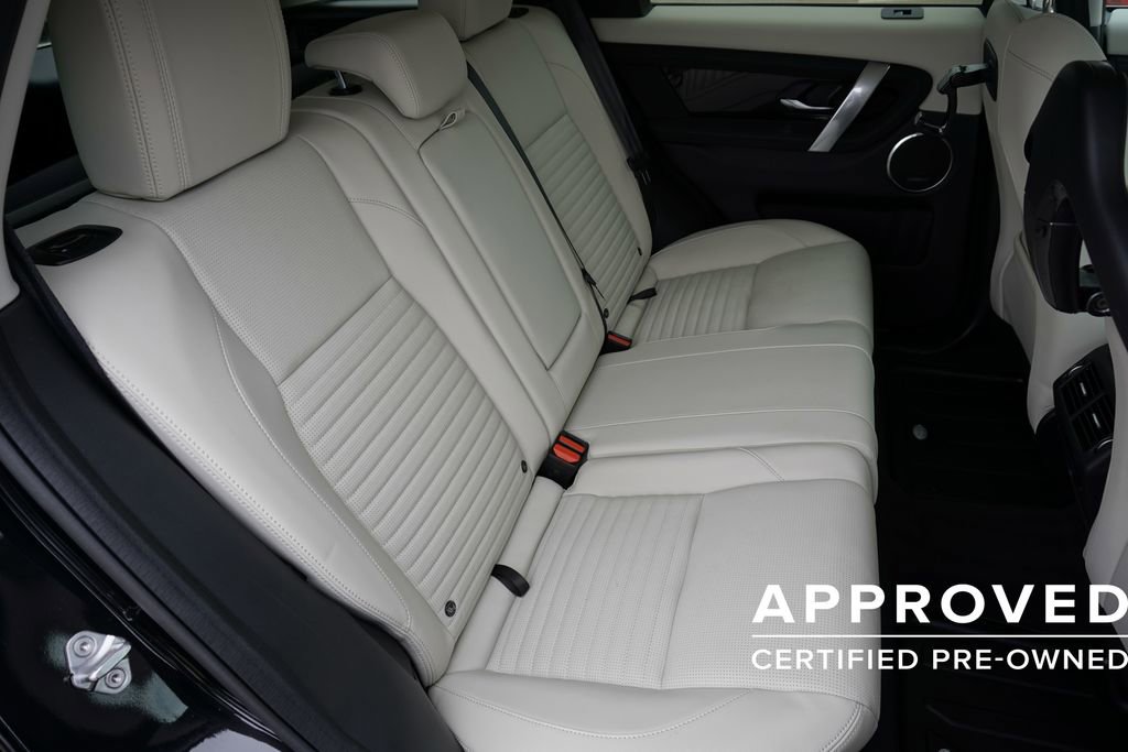 Used 2025 Land Rover Discovery Sport S image 27