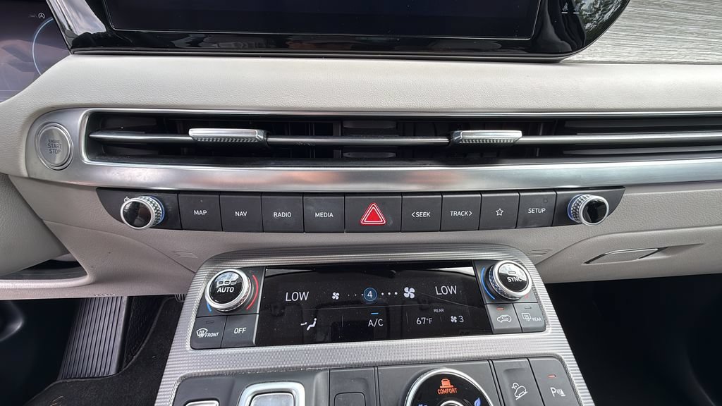 Used 2025 Hyundai Palisade Calligraphy AWD/4WD image 32