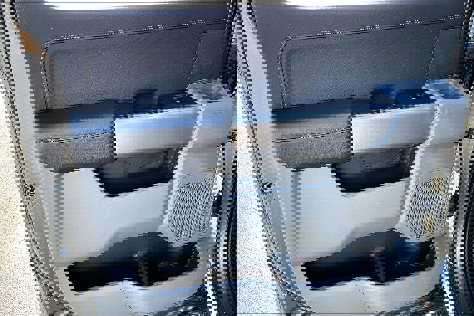 Used 2024 Ford F150 XLT w/ Mobile Office Package image 12