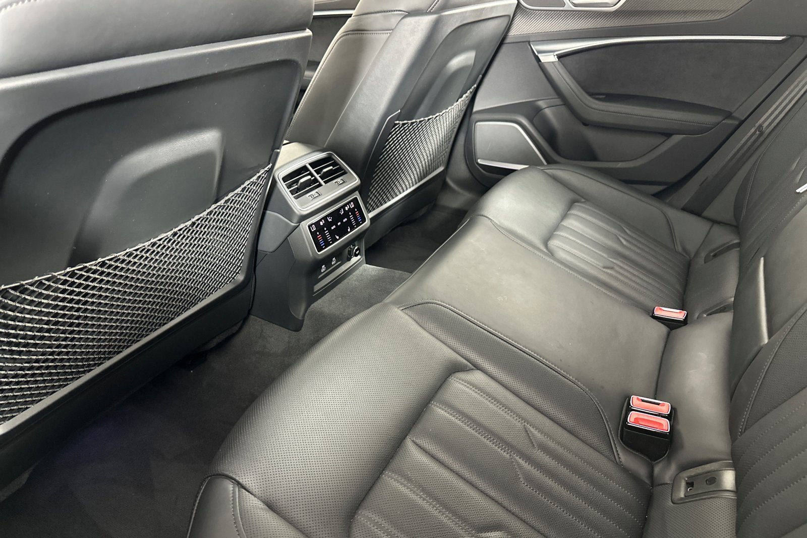 Used 2022 Audi RS 7 Sportback w/ RS 7 Executive Package image 11