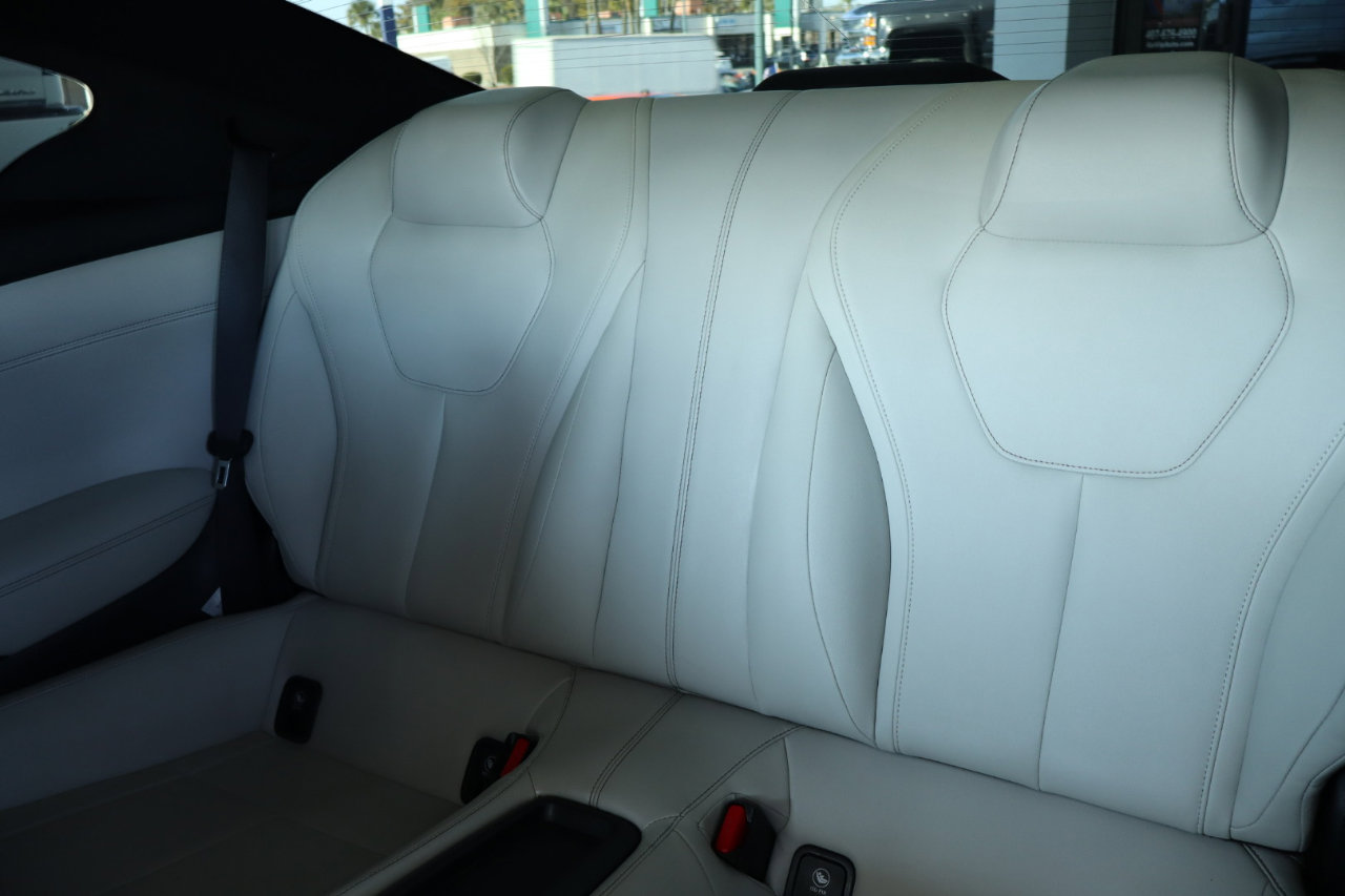 Used 2017 INFINITI Q60 3.0t w/ Premium Plus Package 3.0T image 32