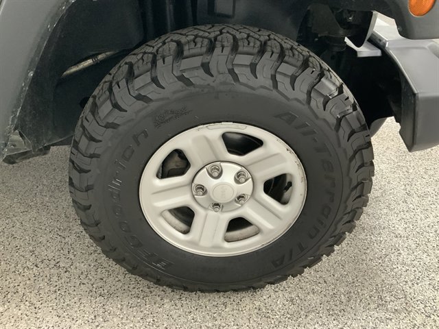 Used 2015 Jeep Wrangler Unlimited Sport image 11