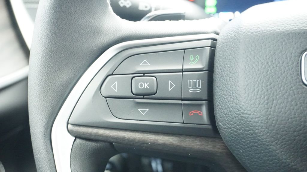 New 2026 Jeep Grand Cherokee Limited image 33