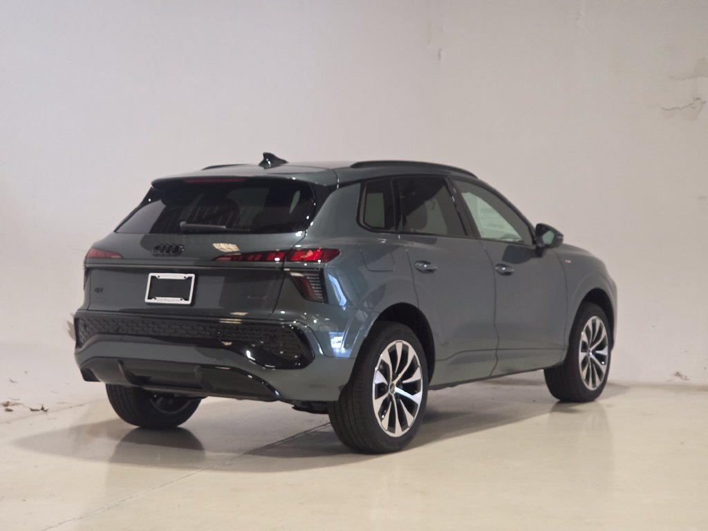 New 2026 Audi Q3 quattro 2.0T AWD/4WD image 5