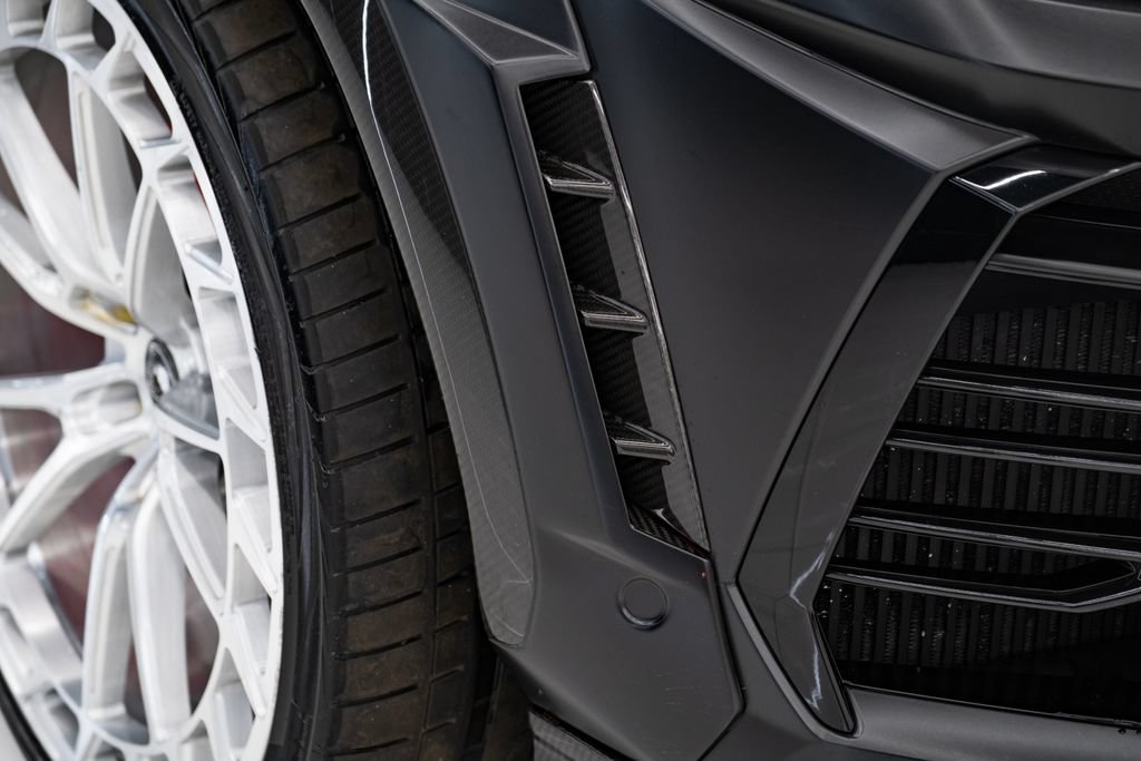 Used 2021 Lamborghini Urus AWD/4WD image 18