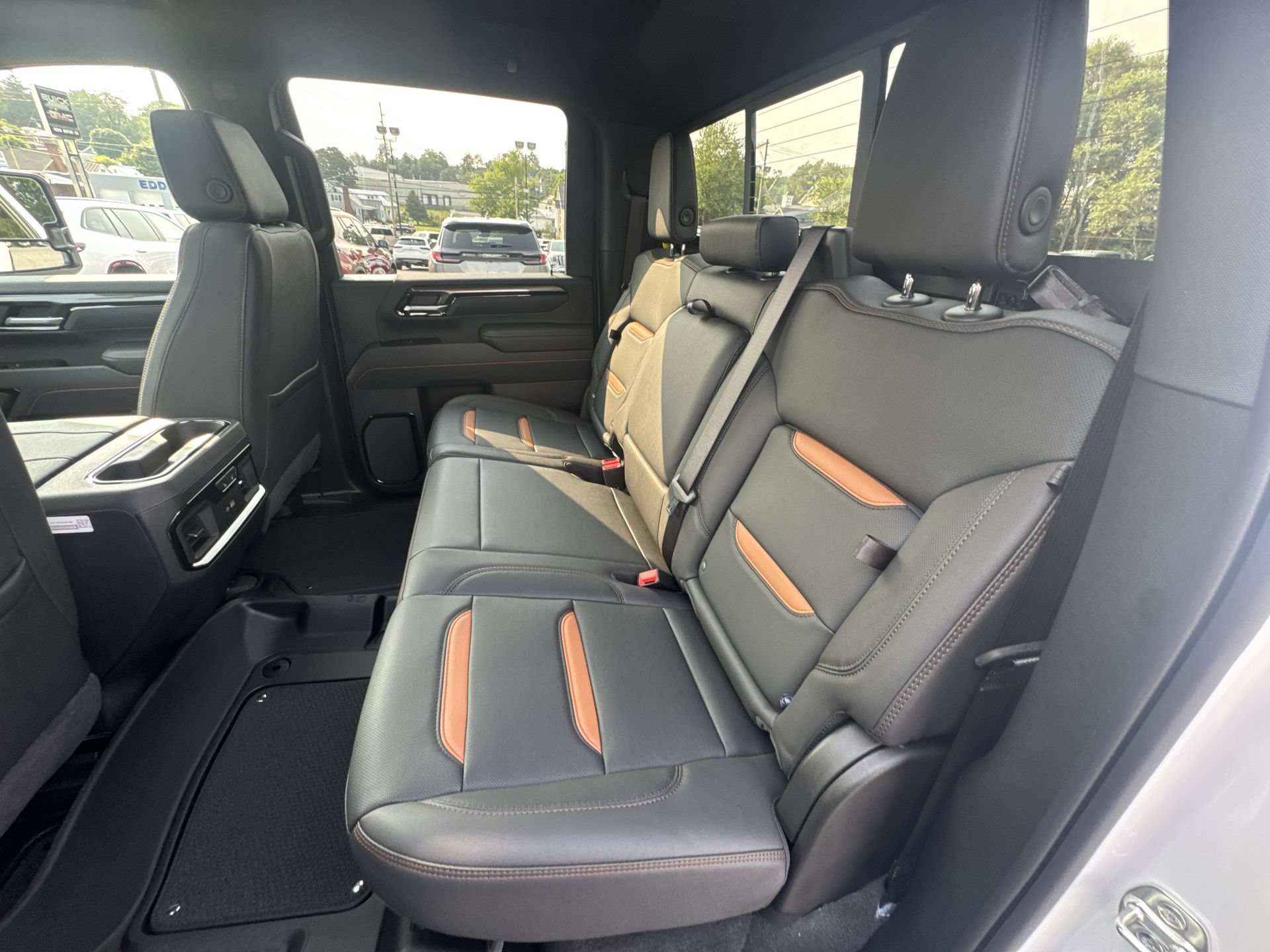 New 2026 GMC Sierra 2500 AT4 w/ AT4 Premium Plus Package AWD/4WD image 25