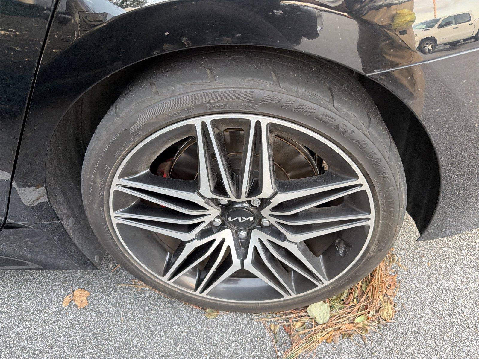 Used 2022 Kia Stinger GT1 RWD image 7