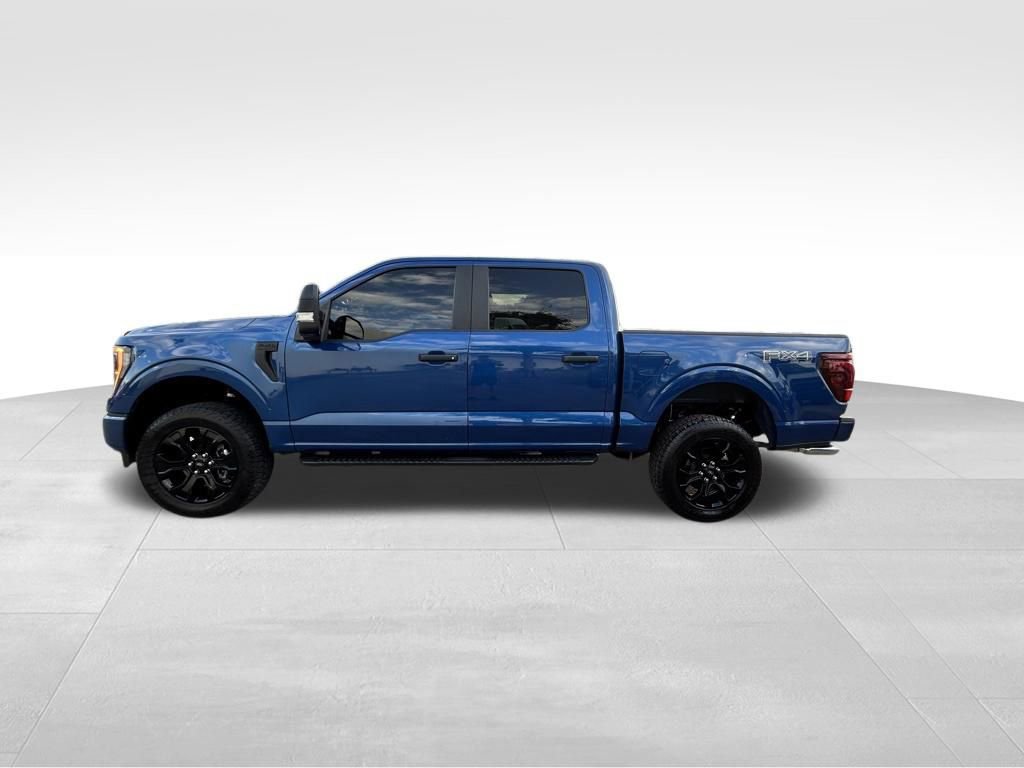 Used 2022 Ford F150 XL w/ STX Black Appearance Package AWD/4WD image 8