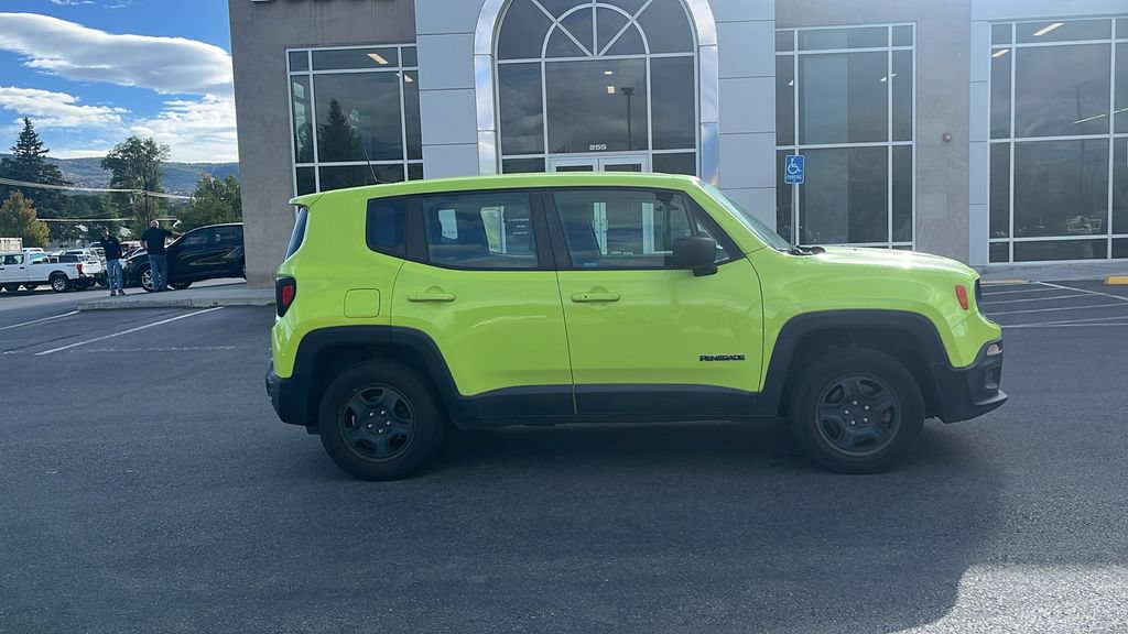 Used 2018 Jeep Renegade Sport w/ Power & Air Group AWD/4WD image 2