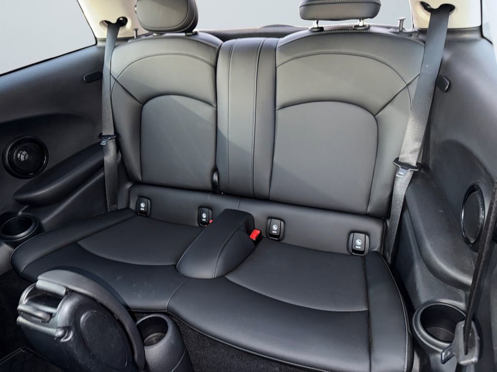 Used 2019 MINI Cooper S w/ Premium Package image 13