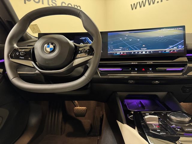 Used 2024 BMW 530i w/ Convenience Package image 9