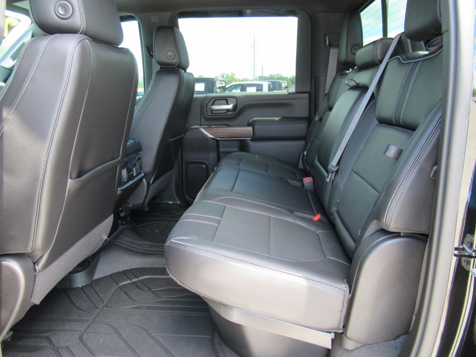 Used 2021 Chevrolet Silverado 3500 High Country AWD/4WD image 39