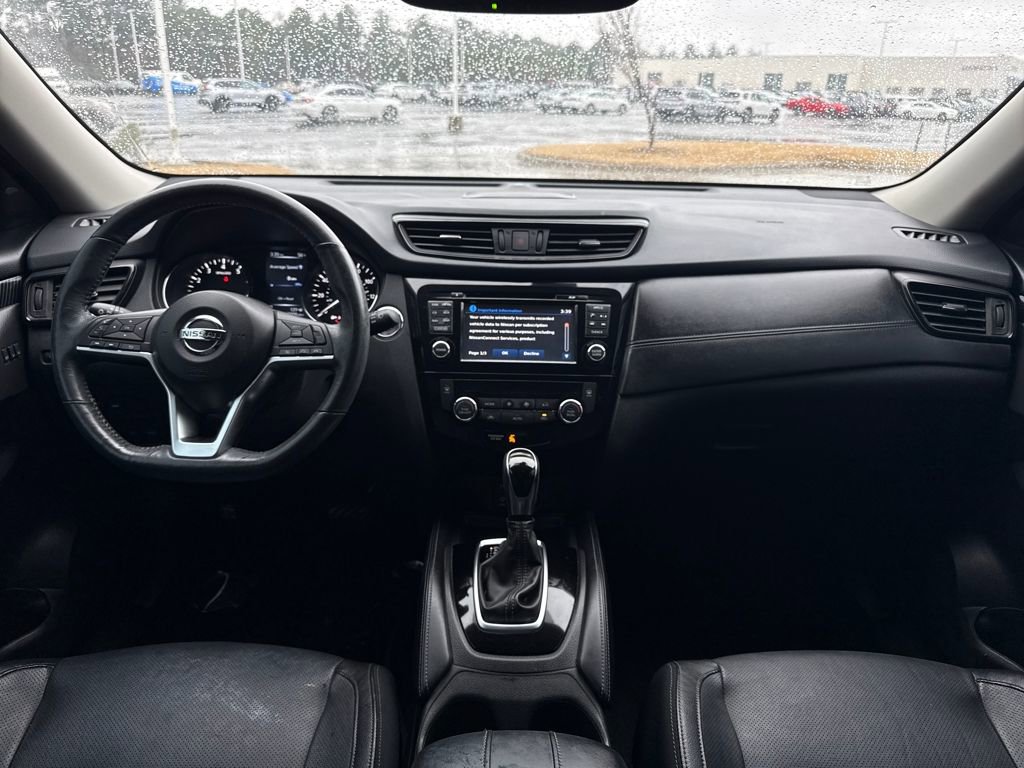 Used 2017 Nissan Rogue SL w/ SL Premium Package image 16