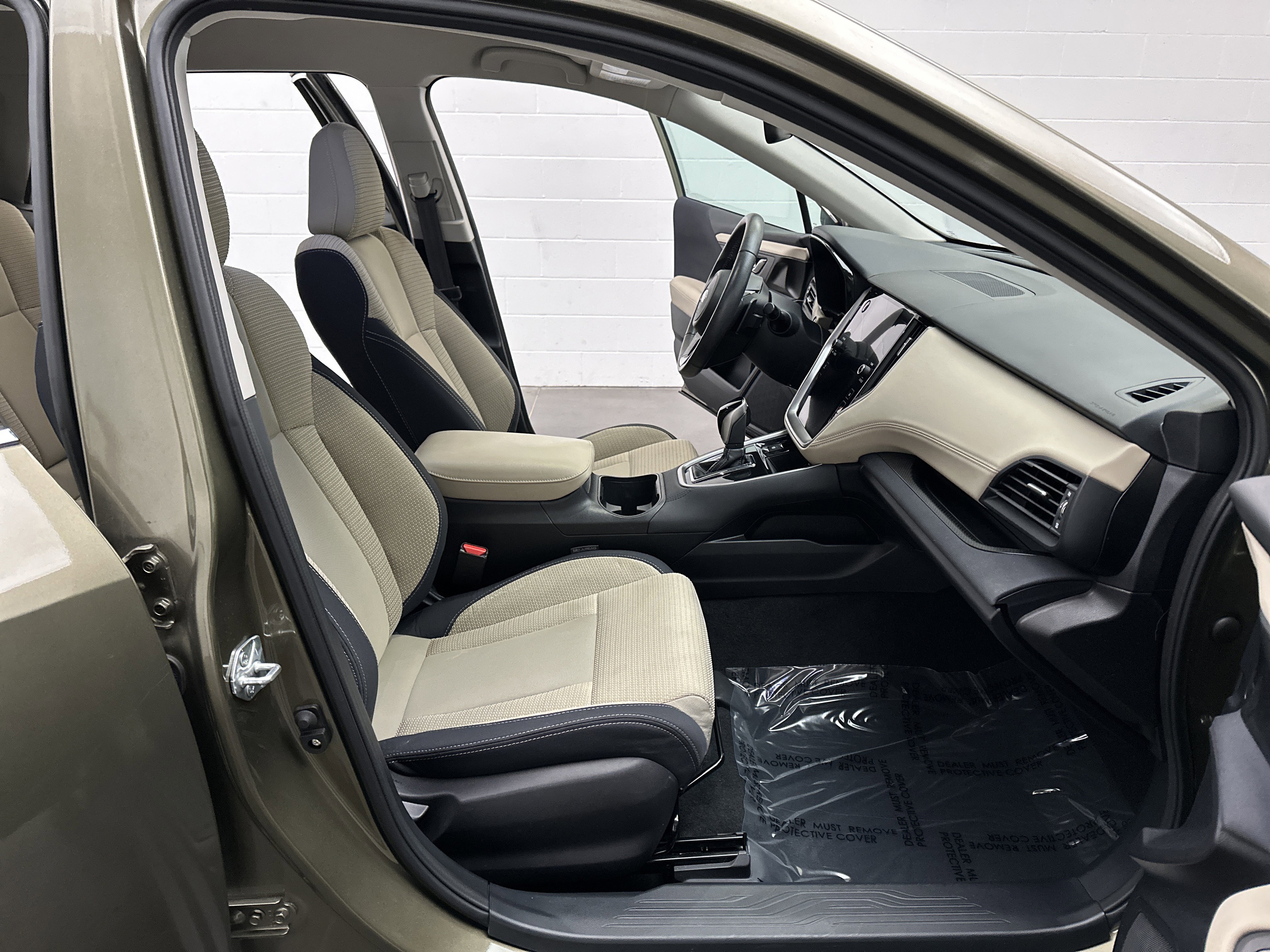 Used 2024 Subaru Outback Premium AWD/4WD image 21