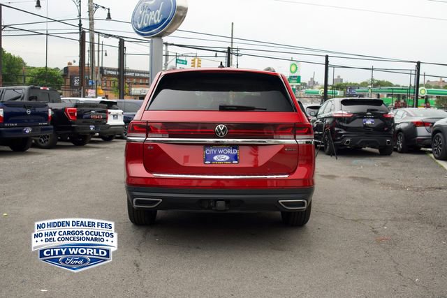 Used 2024 Volkswagen Atlas SE w/ Panoramic Sunroof Package AWD/4WD image 3