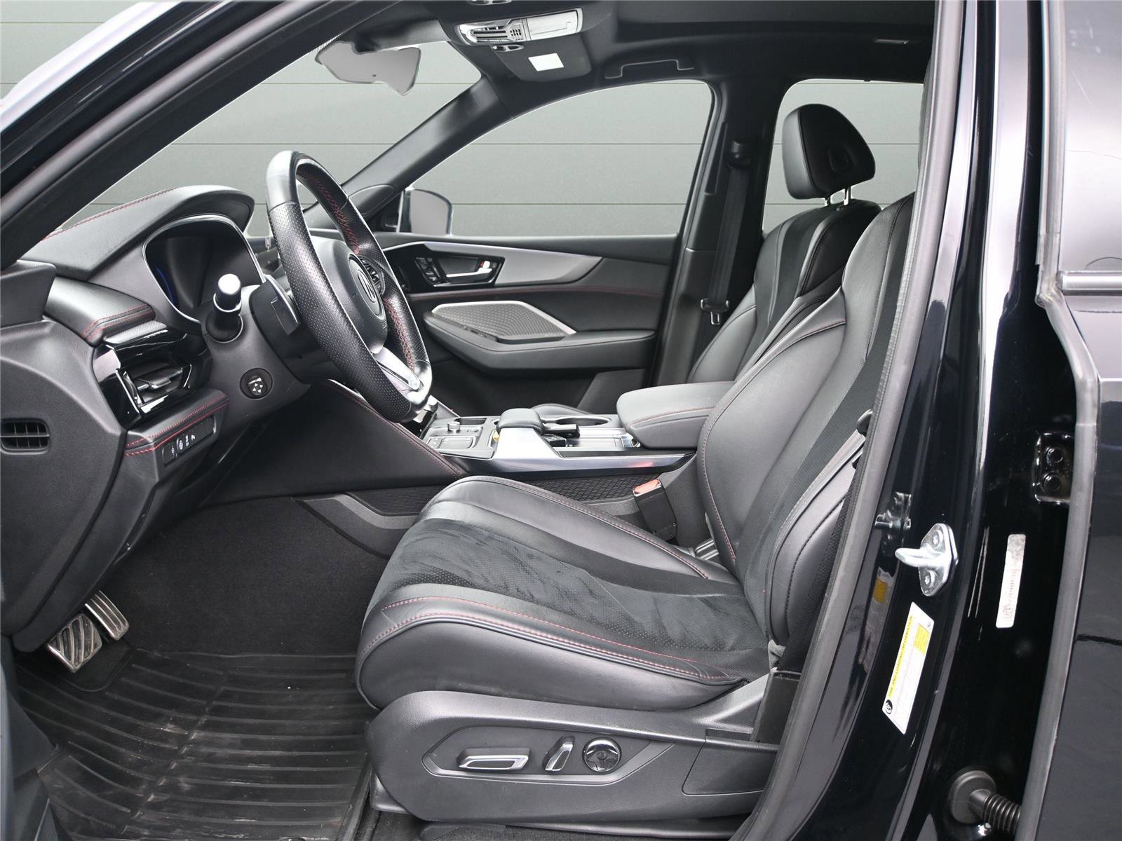 Certified 2023 Acura MDX A-Spec image 5