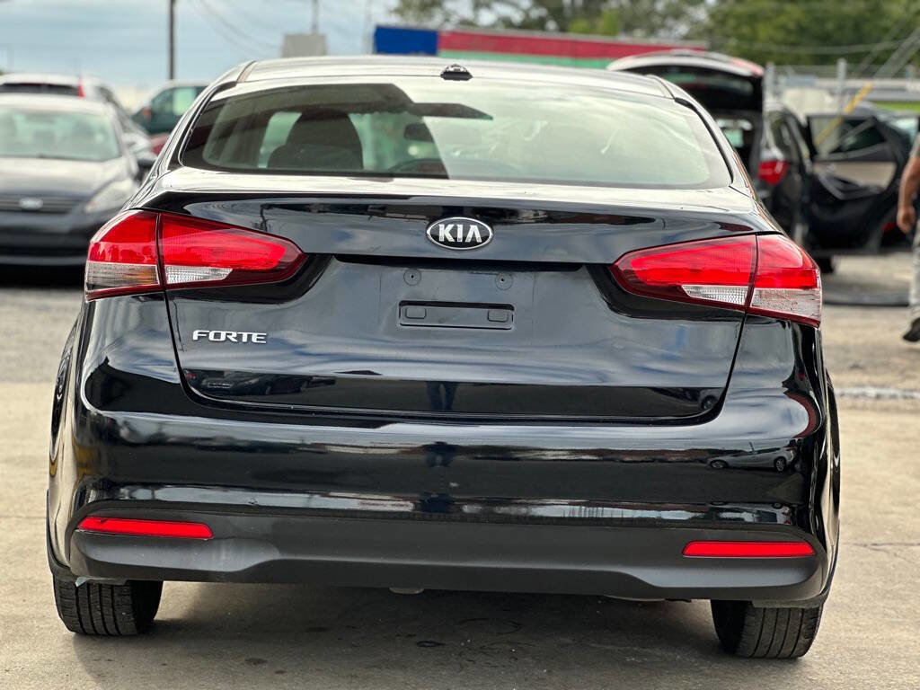 Used 2018 Kia Forte LX image 5
