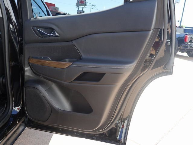 Certified 2023 GMC Acadia SLE w/ Driver Convenience Package AWD/4WD image 16