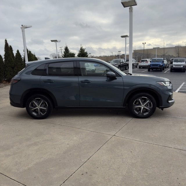 Certified 2025 Honda HR-V EX-L image 2