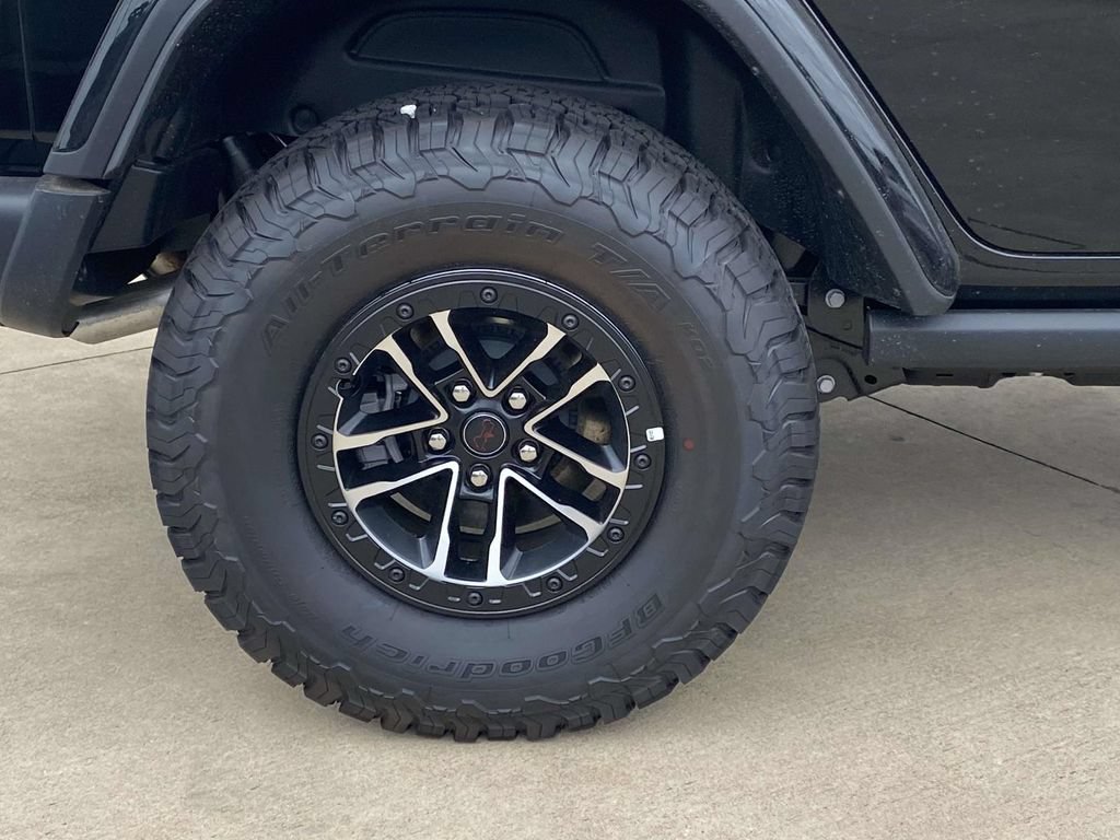 New 2026 Jeep Wrangler Unlimited Rubicon AWD/4WD image 37