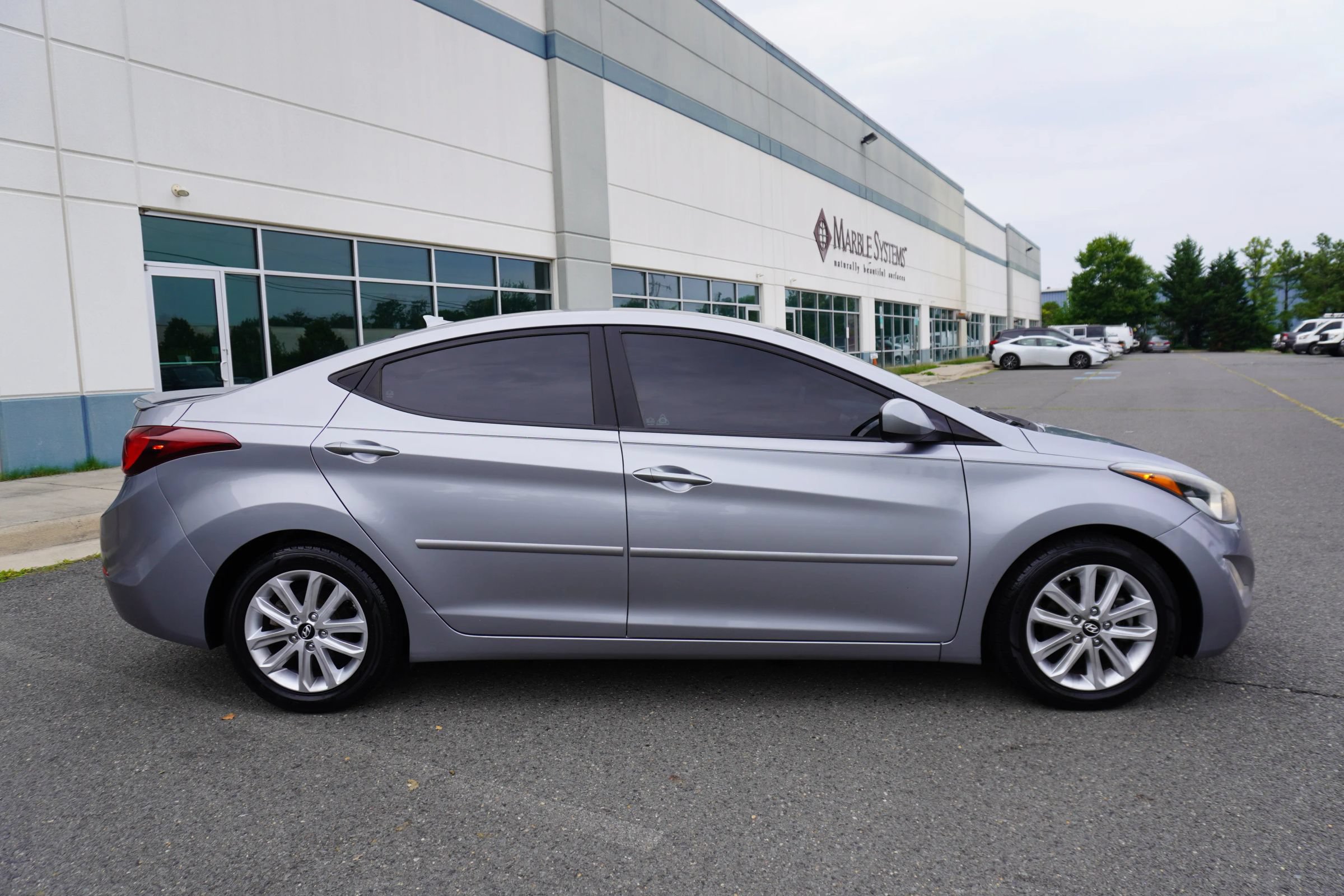 Used 2015 Hyundai Elantra SE w/ Option Group 02 FWD image 8