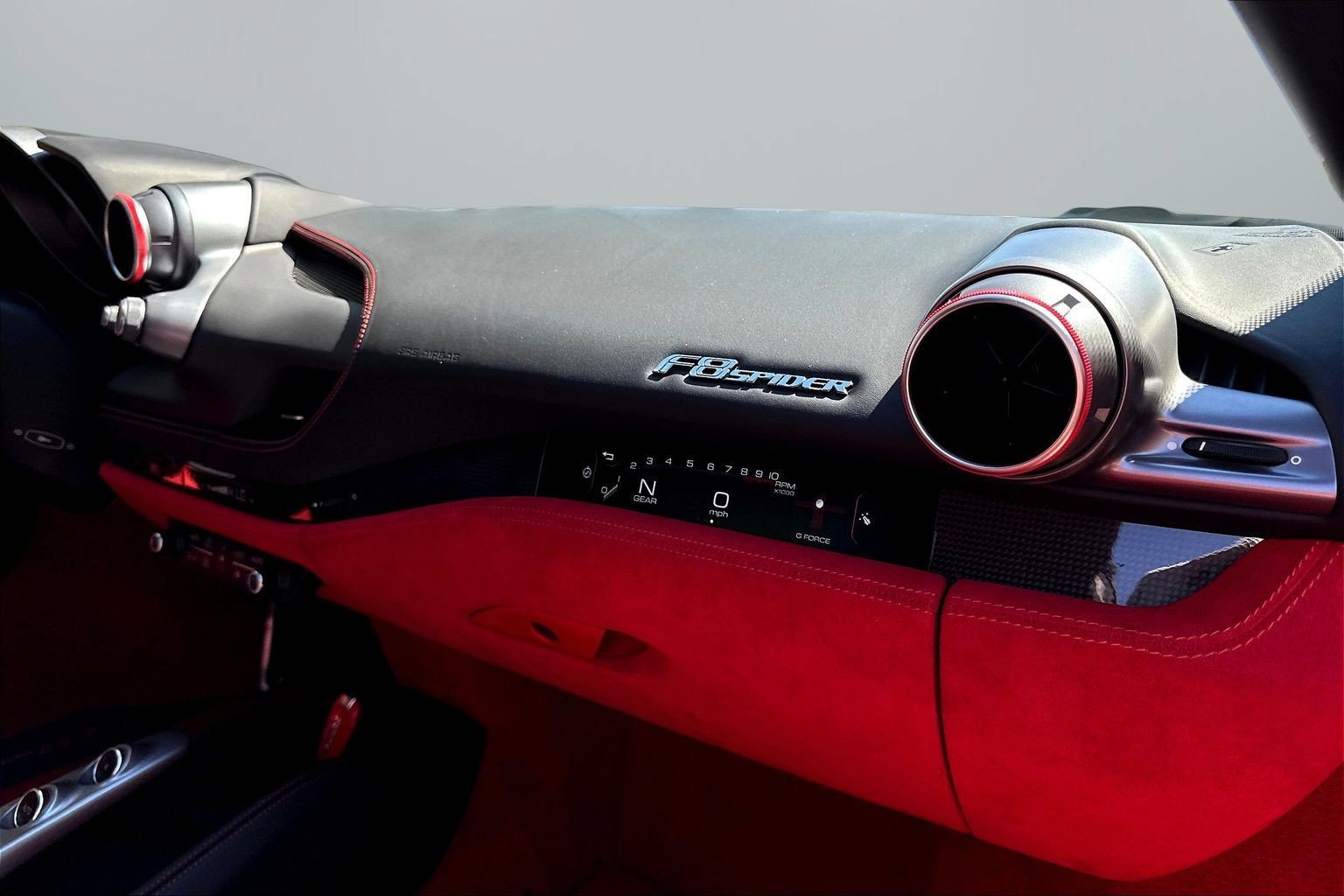 Used 2023 Ferrari F8 Spider RWD image 21