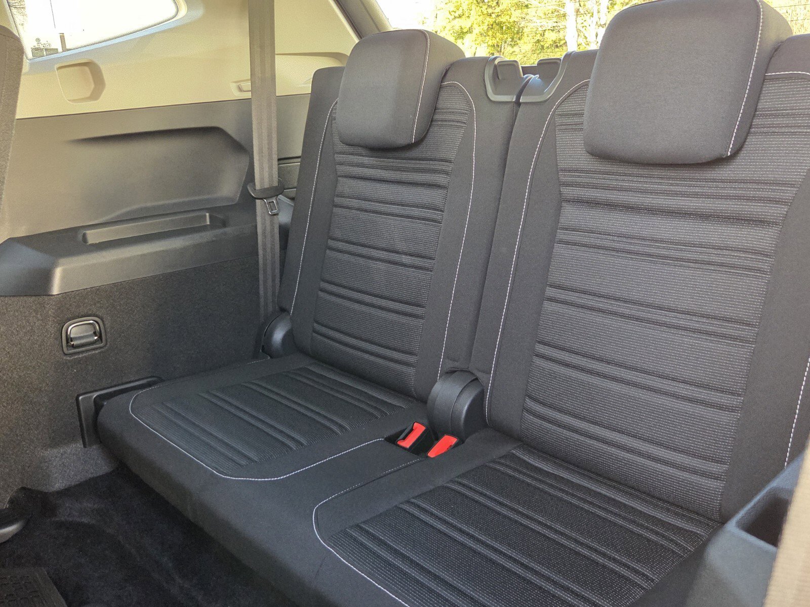 Used 2024 Volkswagen Tiguan S image 10