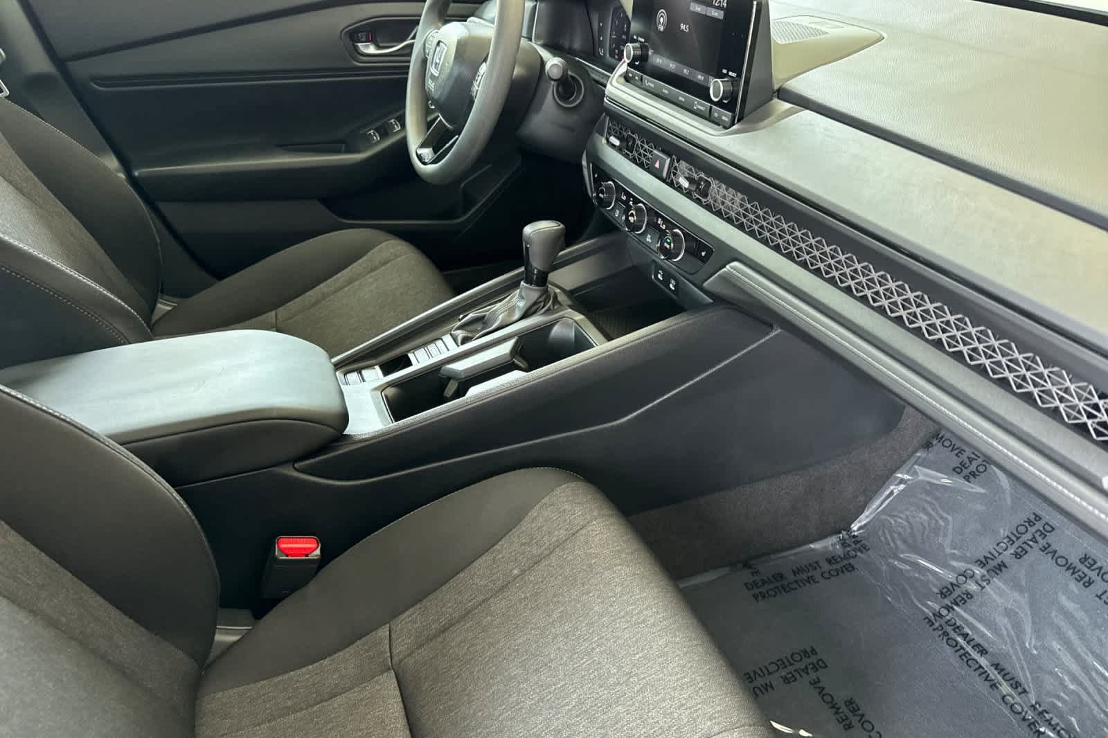 Used 2025 Honda Accord SE image 16