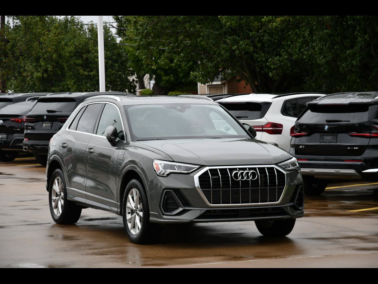 Used 2024 Audi Q3 2.0T Premium