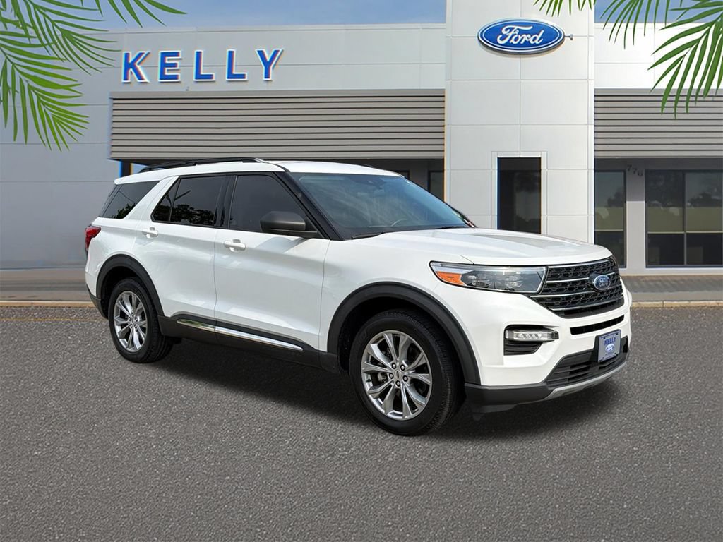 Used 2021 Ford Explorer XLT w/ Equipment Group 202A AWD/4WD image 7