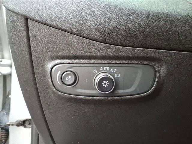 Used 2022 Chevrolet Equinox LT image 16