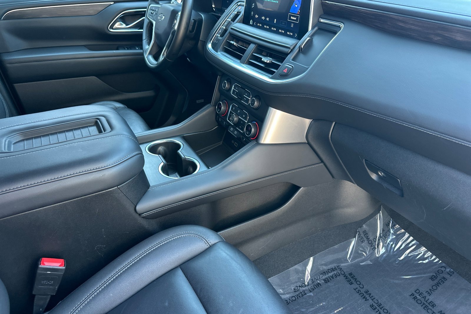 Used 2024 Chevrolet Suburban Z71 image 20